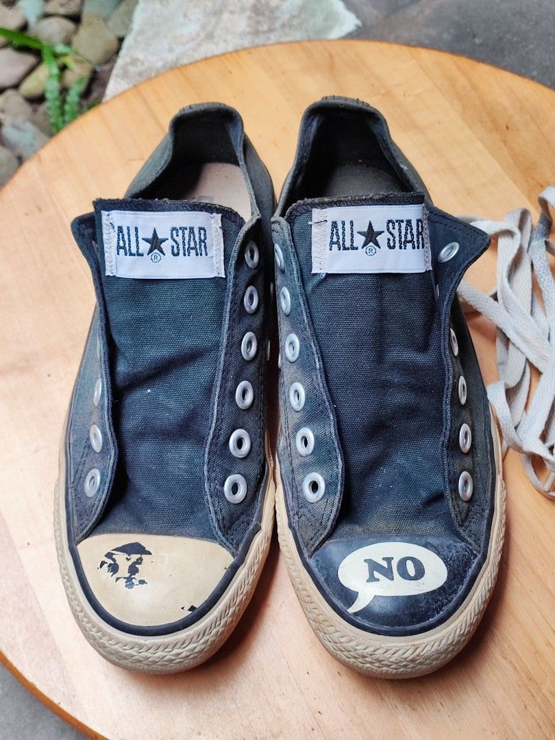 Sepatu converse limited online edition
