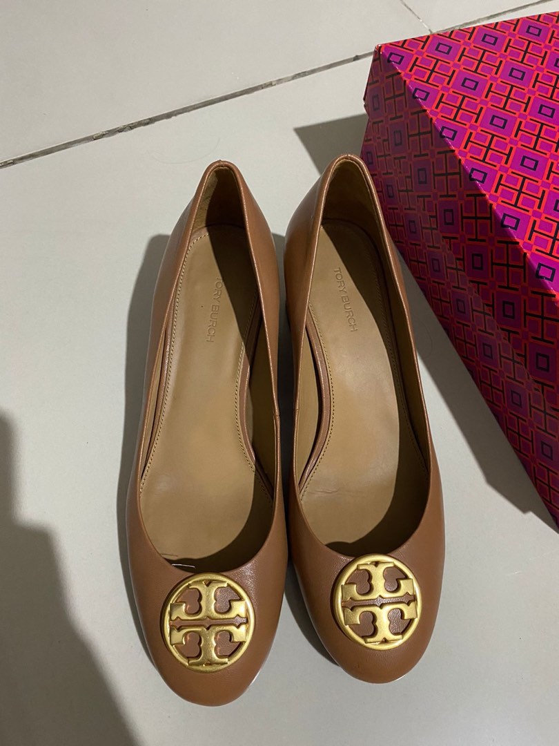 Sepatu Tory Burch Asli Fesyen Wanita Sepatu di Carousell