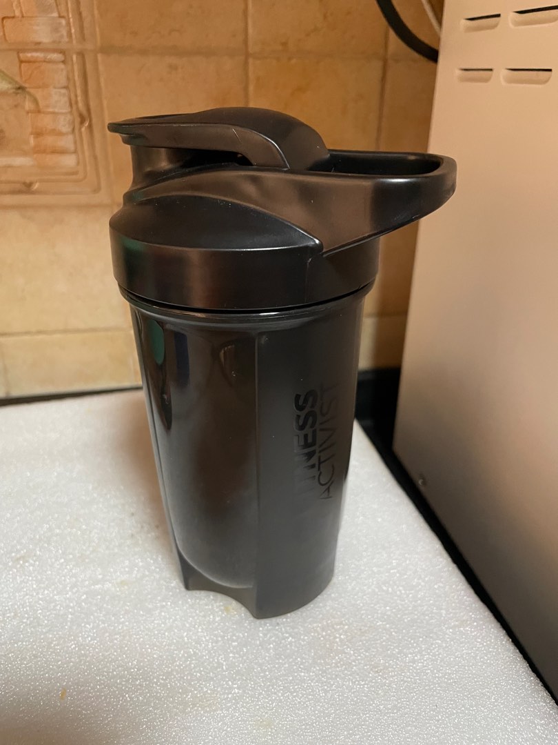 Shaker Bottle exercise, Furniture & Home Living, Kitchenware