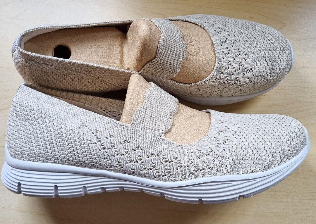 Newest womens skechers hotsell