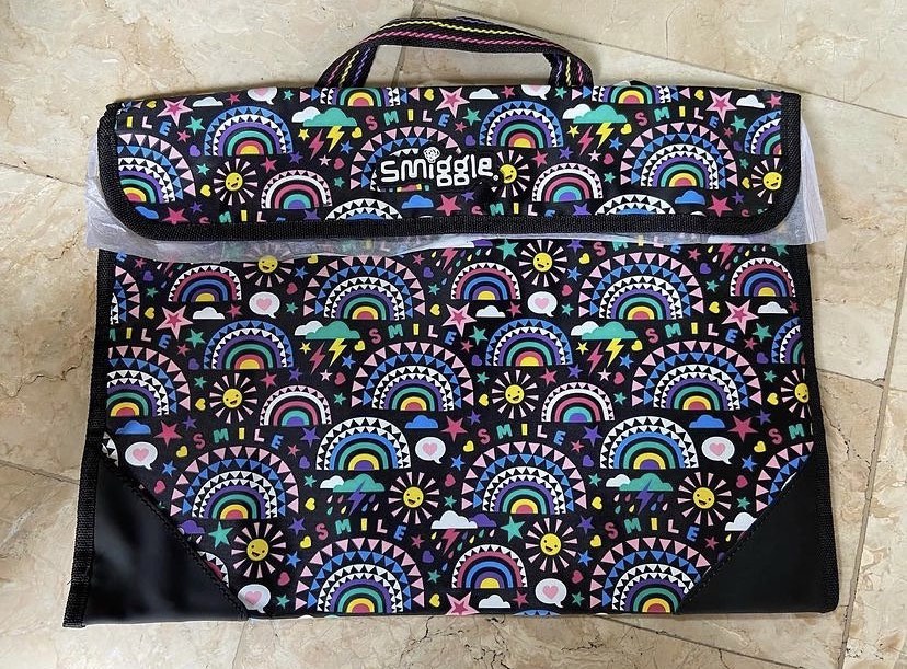 Smiggle book bag