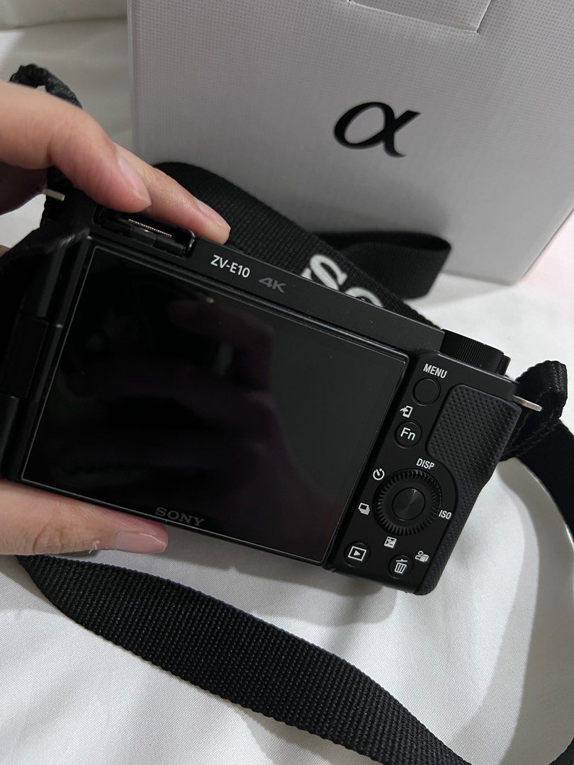 Sony ZVE-10, Photography, Cameras on Carousell