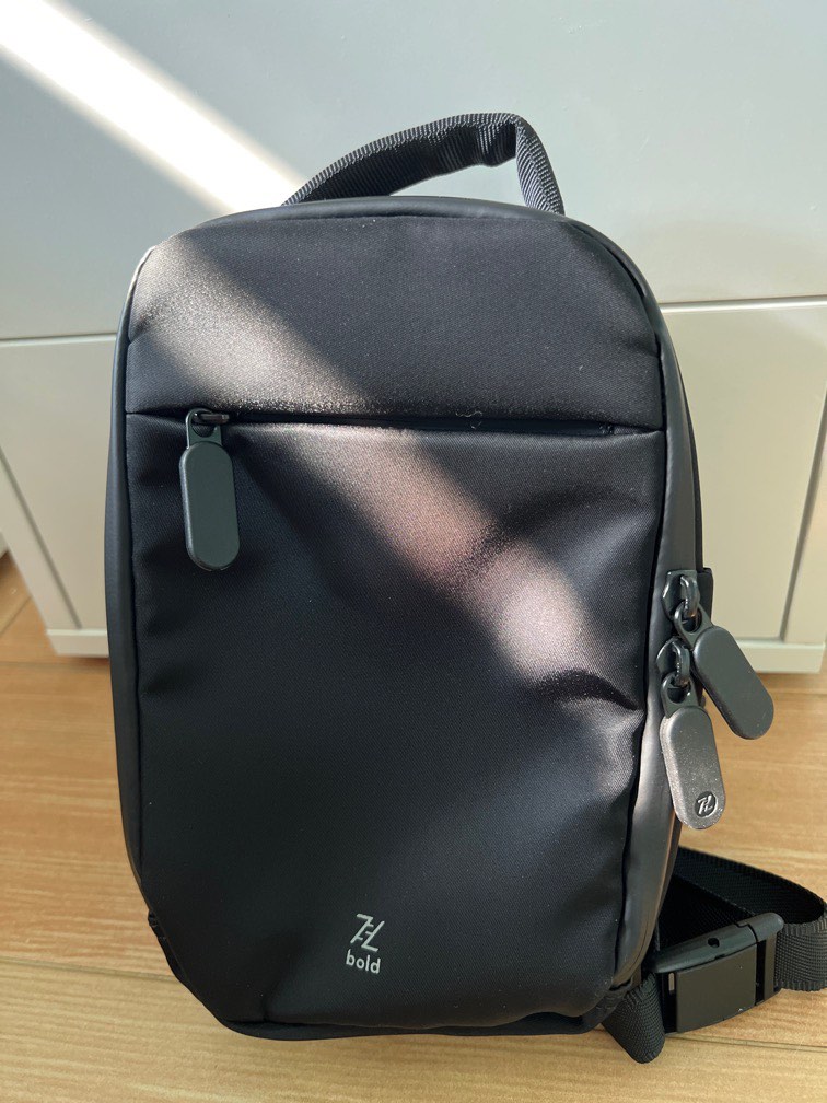 Sports Sling Bag, Men's Fashion, Bags, Sling Bags on Carousell