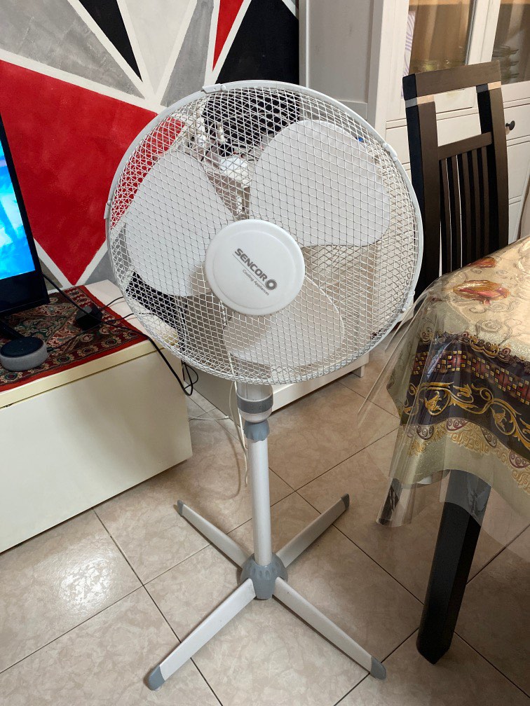 Standing FanNot working, Furniture & Home Living, Lighting & Fans