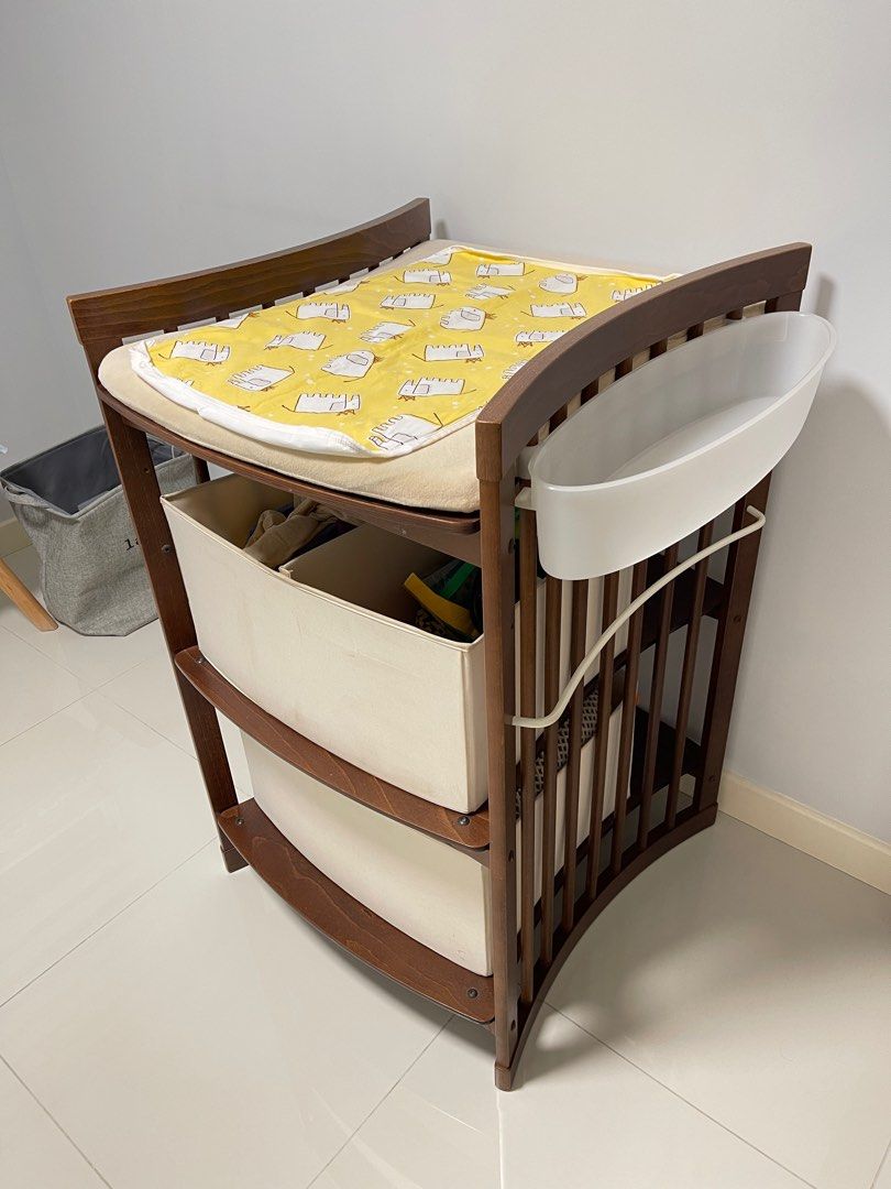 Stokke diaper store changing table