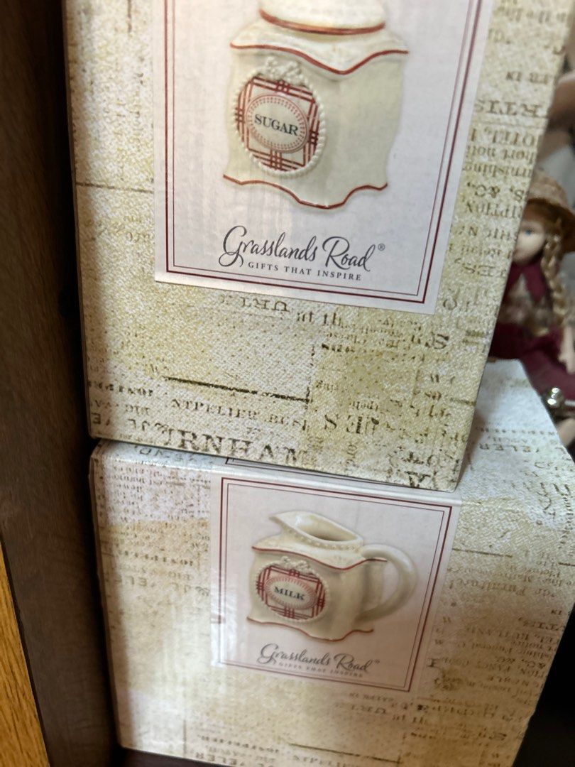 Vintage Sugar & Milk Ceramic Containers (Category: Food Organization & Storage) located in Pasig City. Submitted by mixpicks (Listing ID 1247416298, Image 3). Description: Take Both From US.