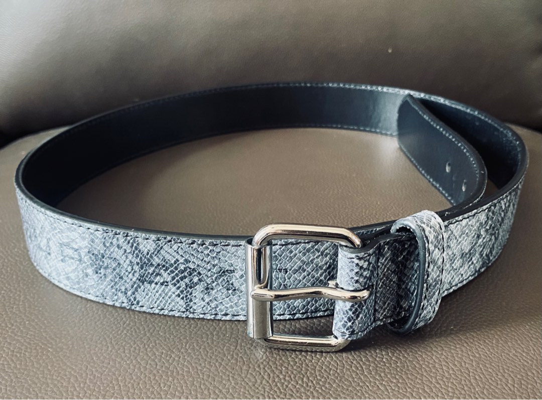 Supreme x Nike Snakeskin Belt, 名牌, 鞋及波鞋- Carousell