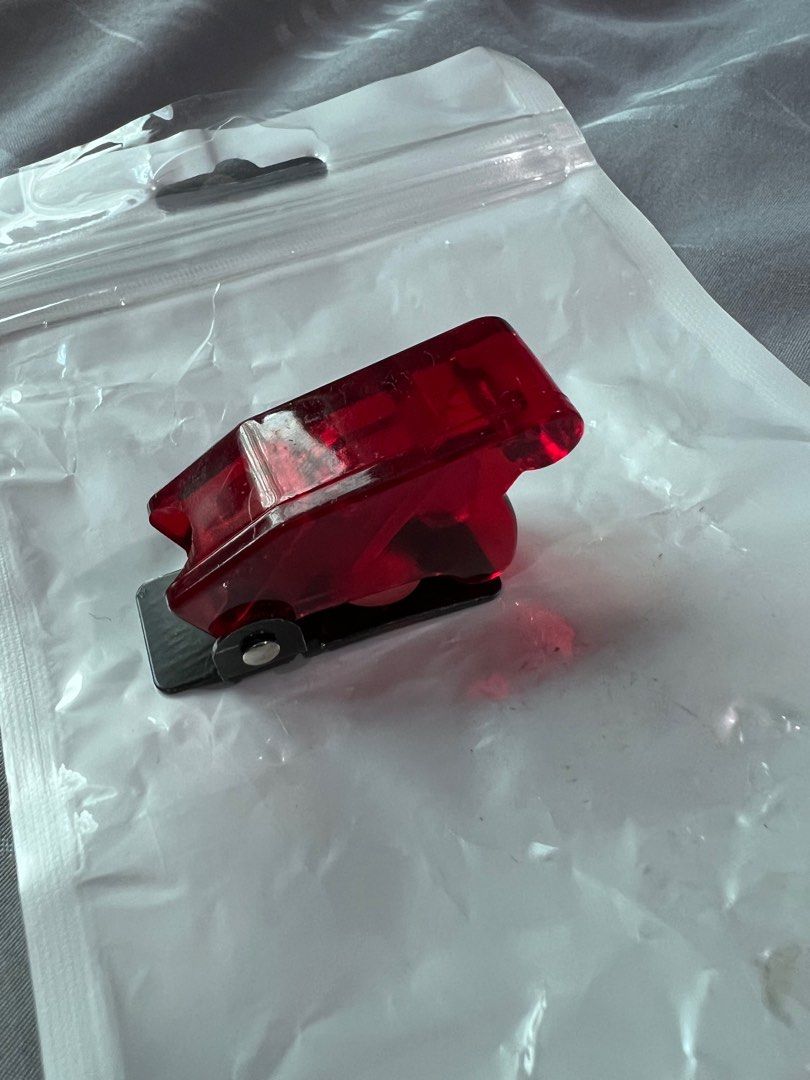 Toggle Switch (Category: Other Accessories) located in Nilai. Submitted by kibot14 (Listing ID 1247343247, Image 2). Description: Toggle switch Brand new, never use.
