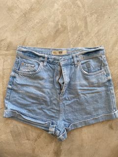 (Category: ) located in . Submitted by aiwwa (Listing ID 1247334853, Image 1). Description: .