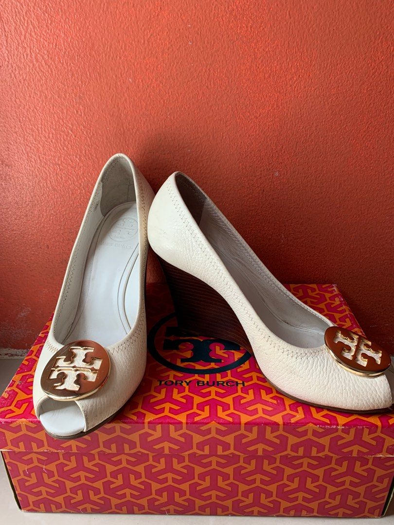 Tory burch shop julianne wedge