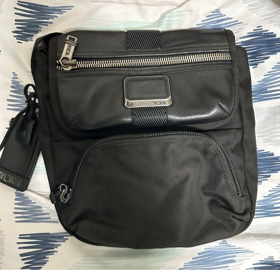 Tumi barton best sale