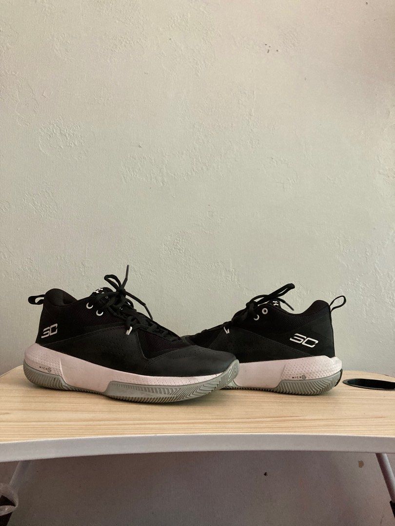Under Armour Stephen Curry 3zero IV Basketball Shoes Men s