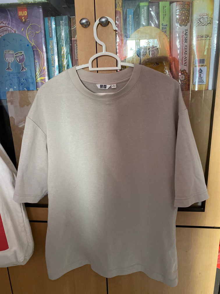 Uniqlo Airism, Men's Fashion, Tops & Sets, Tshirts & Polo Shirts on ...