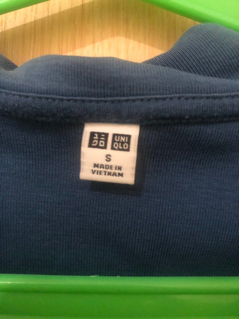 UNIQLO Cropped Skipper Short Sleeve Polo Shirt on Carousell