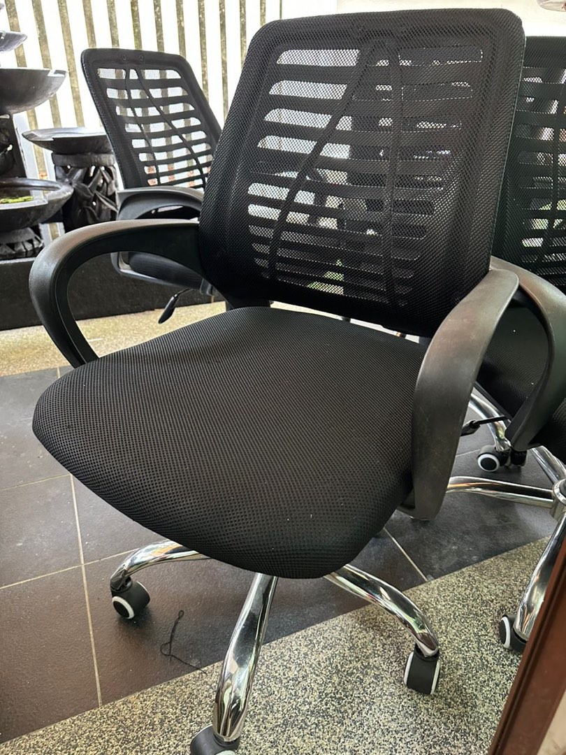Used office chair, Furniture & Home Living, Furniture, Chairs on Carousell