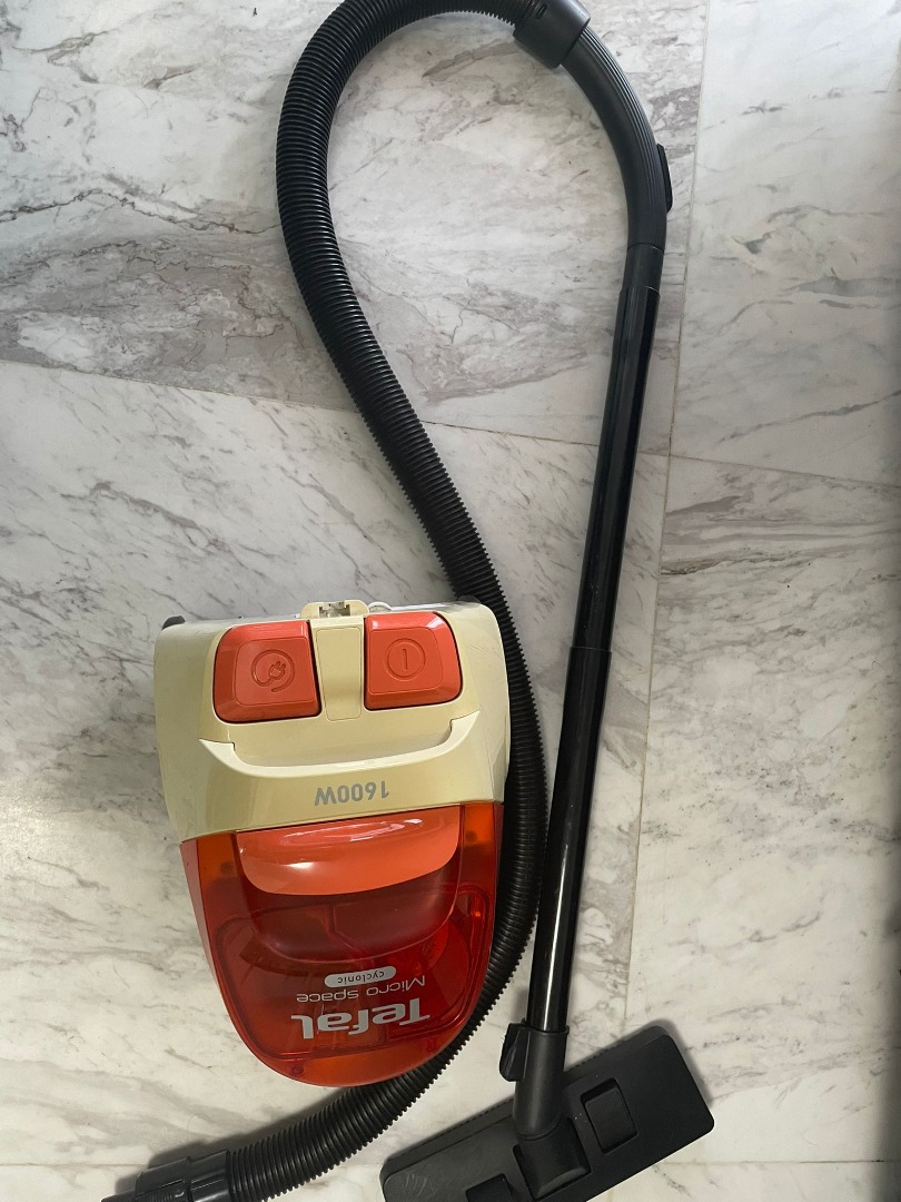 Vacuum Cleaner & Ikea Stand (together 100 or separate 50), TV & Home