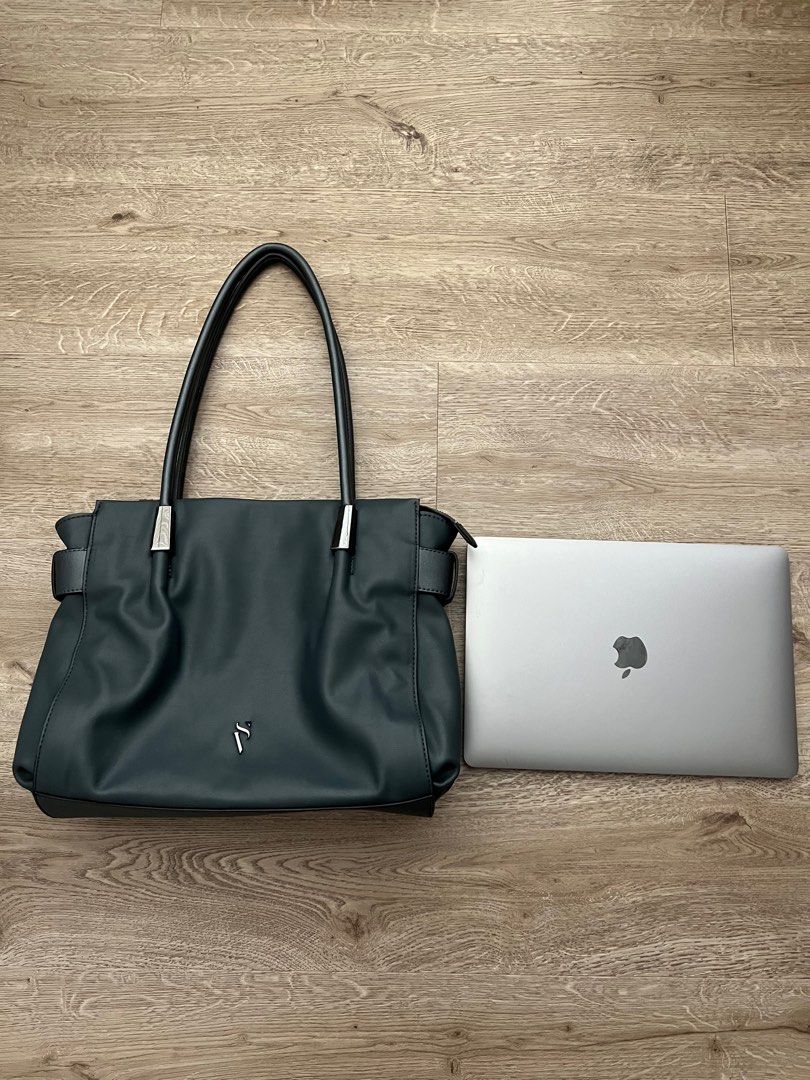 Vera wang tote bags sale