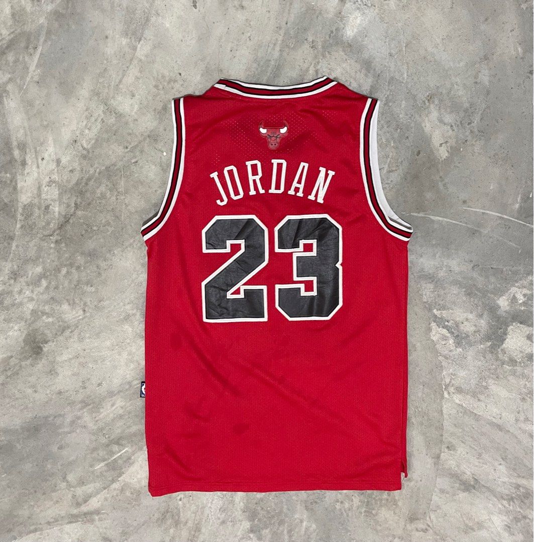 Nike bulls discount jordan jersey