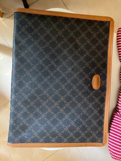 （分類：）位於 。 由 edceezyyyy 提交（商品編號 1247401189，圖片 1）。簡介： 。
