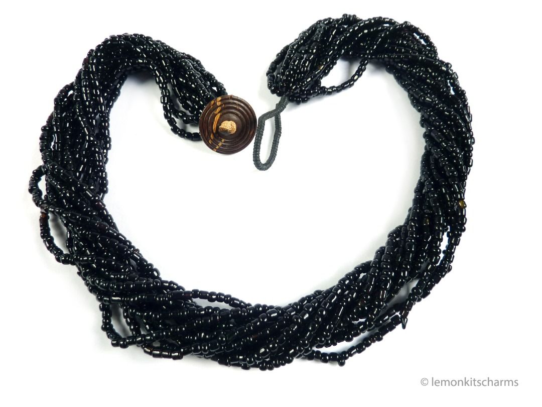 Chunky black bead necklace cheap