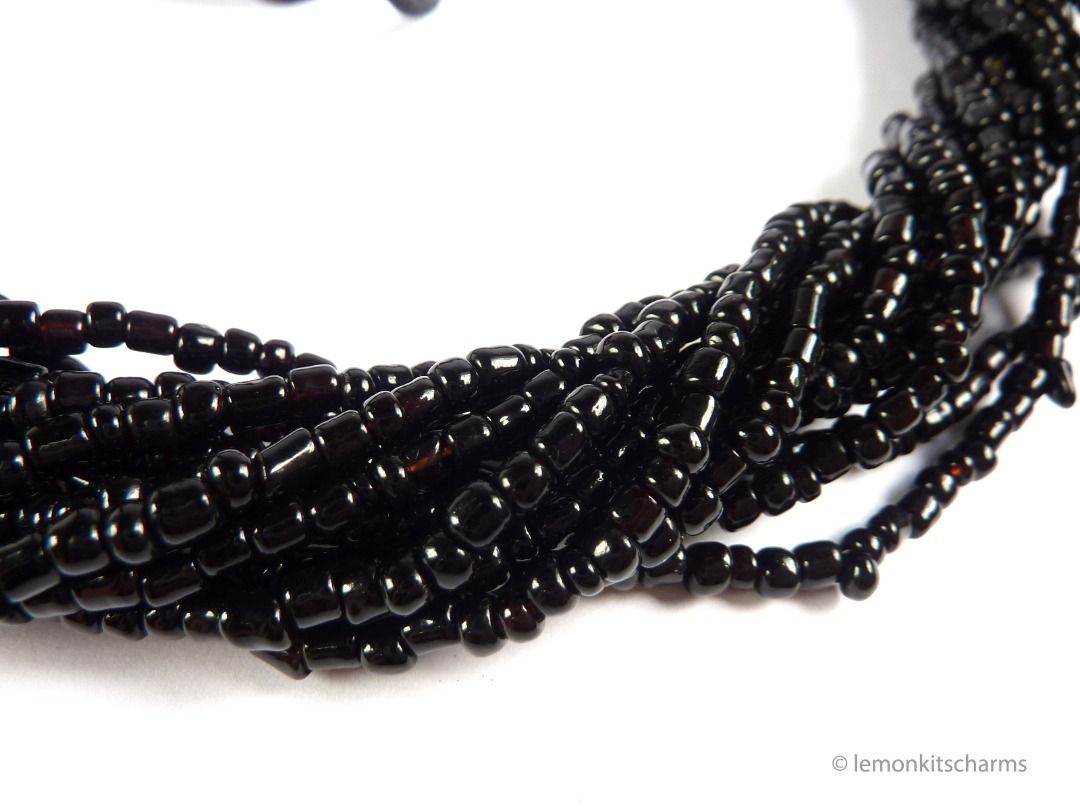 Chunky black sales bead necklace