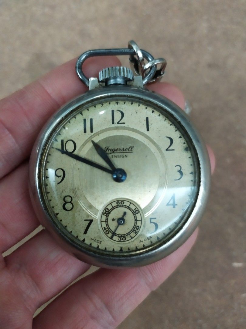 Vintage USA Ingersoll Ensign Hand Winding Pocket Watch, Hobbies & Toys