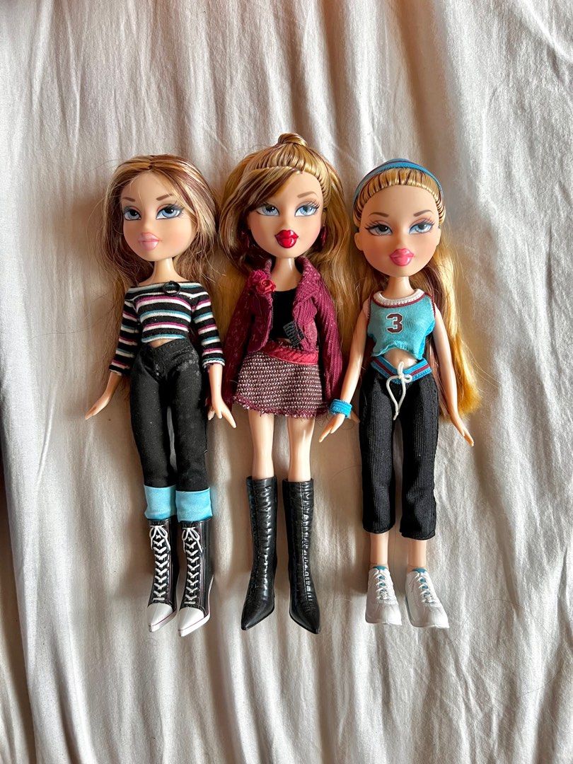 Bratz shop triplets dolls