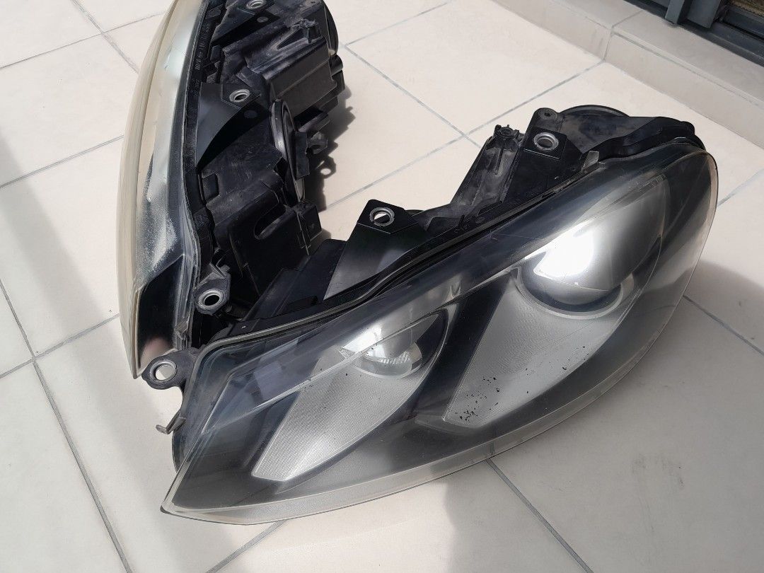 VW Golf MK6 Headlights (left and right), Auto Accessories on Carousell