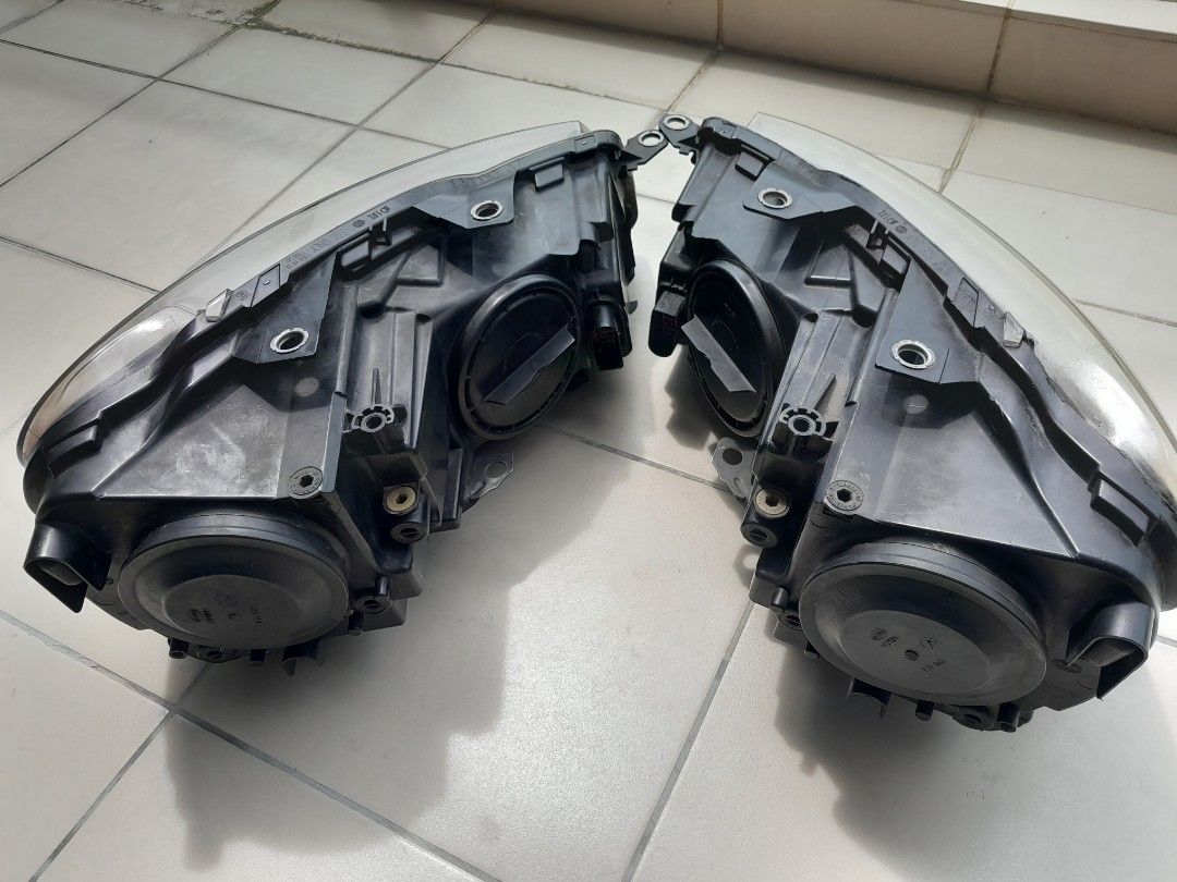 VW Golf MK6 Headlights (left and right), Auto Accessories on Carousell