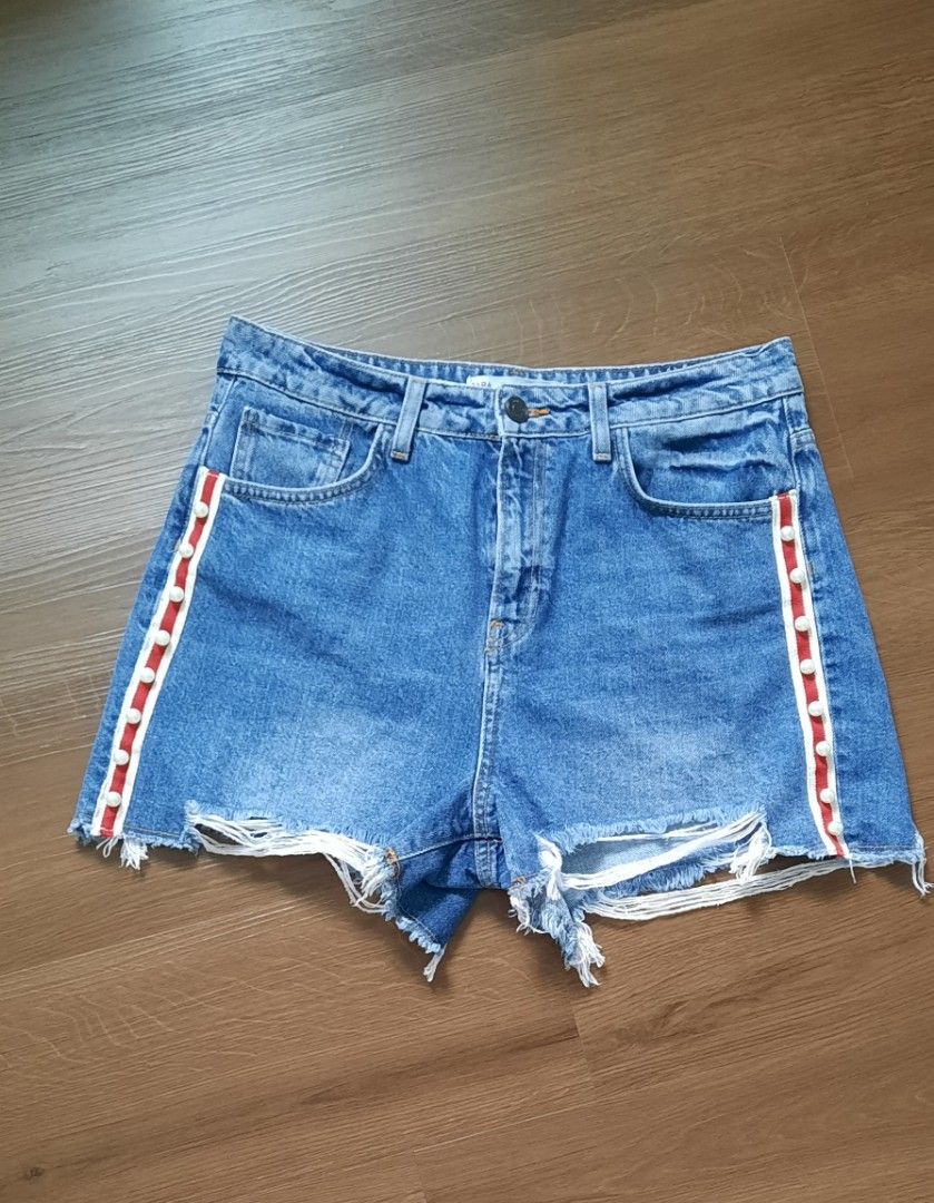 Denim shorts with outlet red stripe