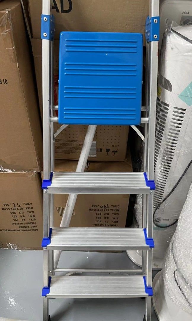 4 step ladder