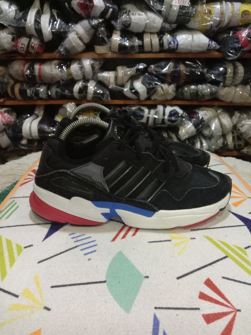 Adidas shoes hotsell 7.5 325