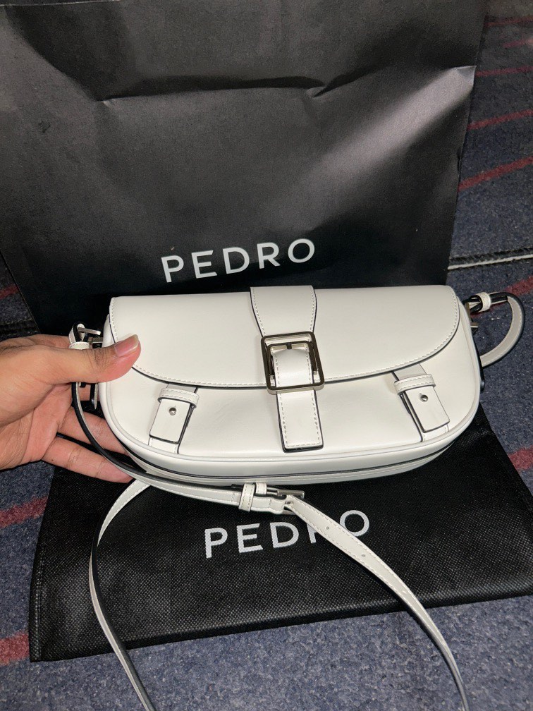Pedro sale sling bag