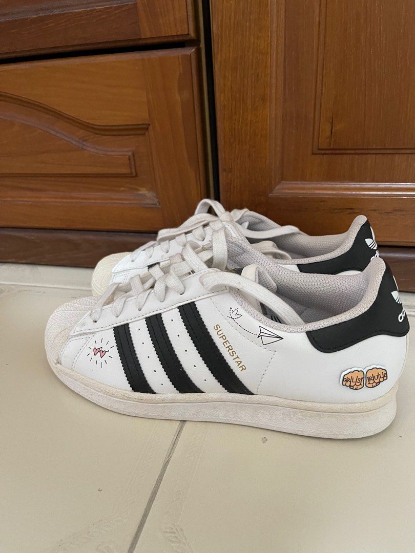 Adidas hotsell superstar cute