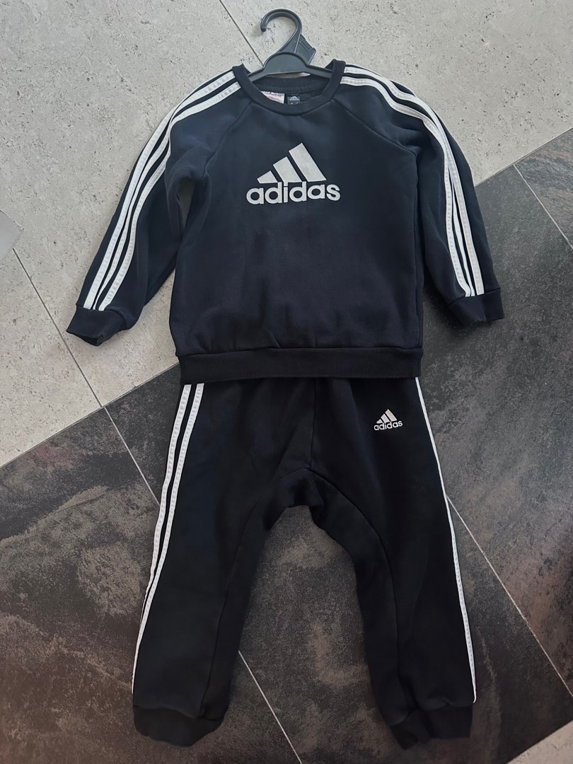 Adidas sweater set