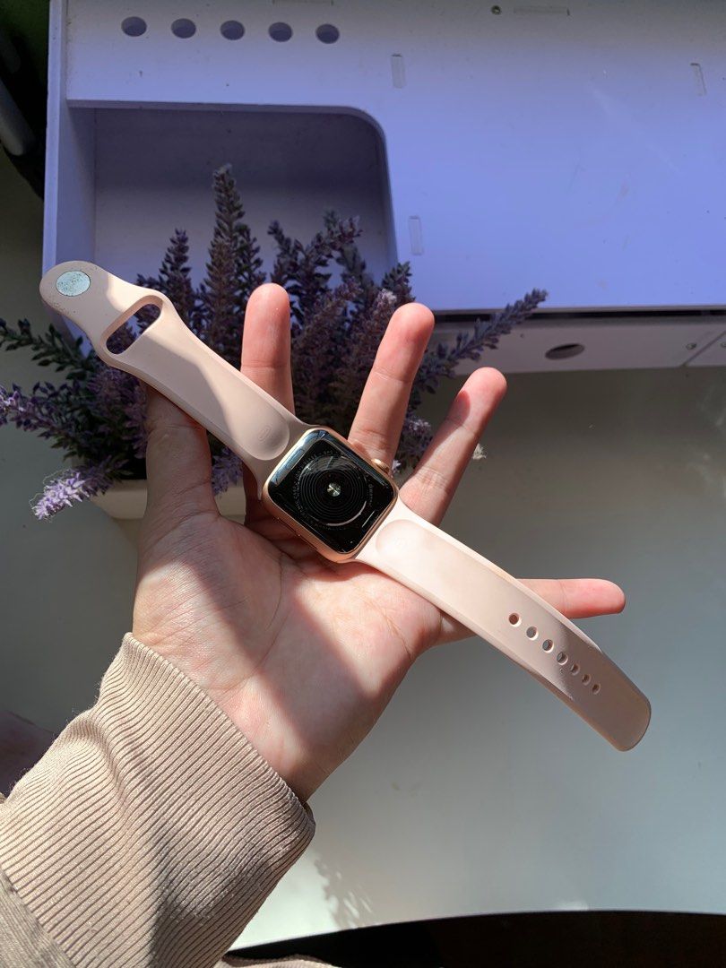 Apple watch clearance 4 gold gps