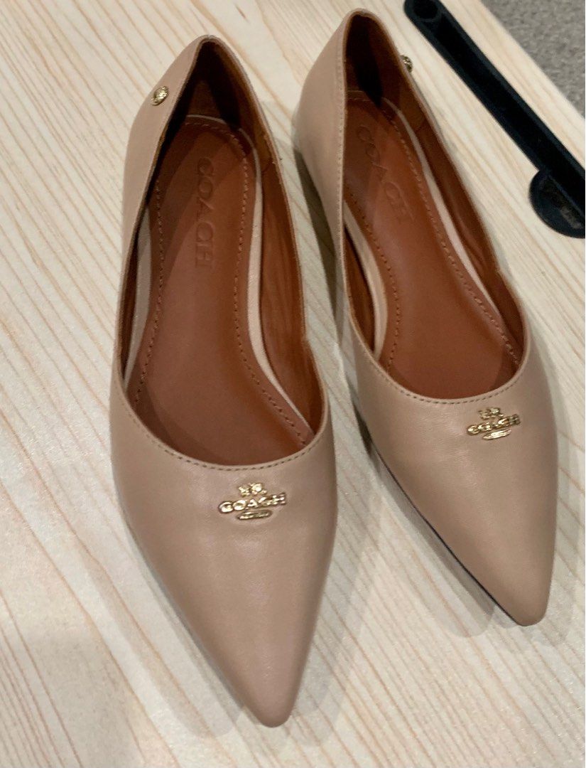 Coach womens leather hotsell pointy toe flat