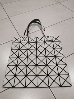 Bao Bao Issey Miyake Loop Matte Crossbody Bag in Pink