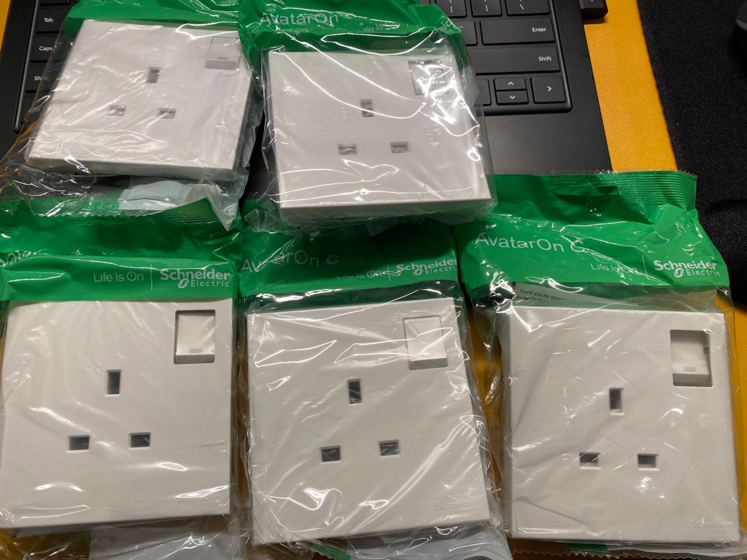 AvatarOn C switch and socket, TV & Home Appliances, Electrical