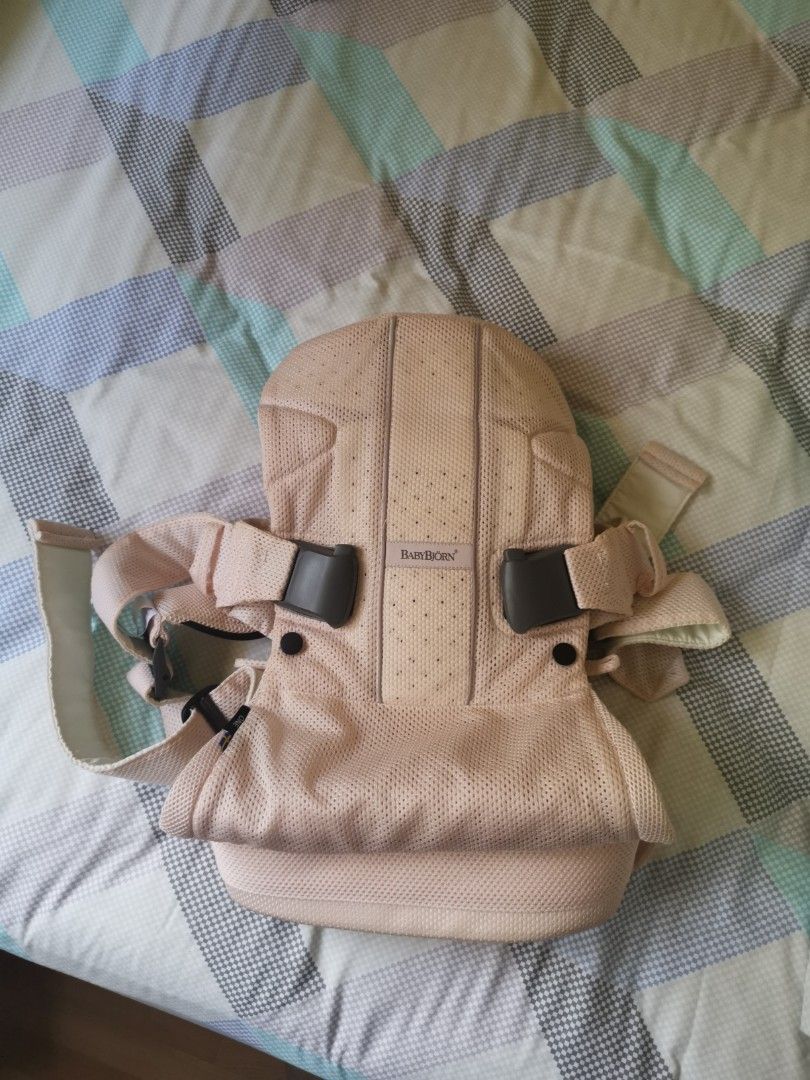 Baby Bjorn Carrier, Babies & Kids, Going Out, Carriers & Slings on