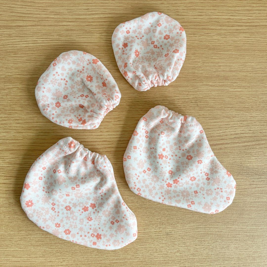 Baby mittens and booties