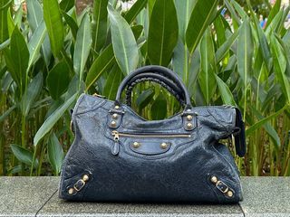 Balenciaga - Authenticated City Handbag - Leather Purple Plain for Women, Very Good Condition