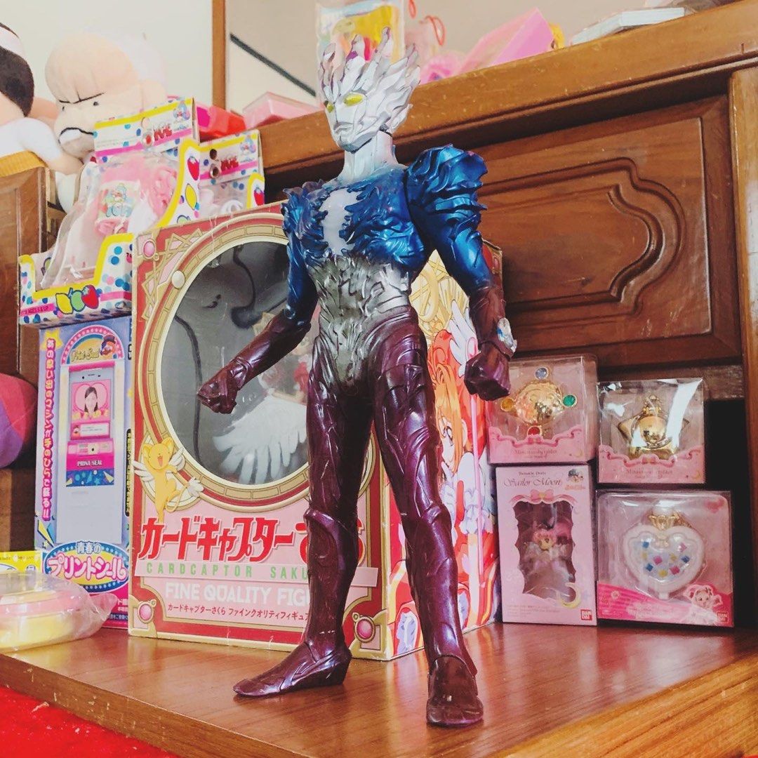 U.S.TOYS SBカネゴン(ギガラメゴールド) ソフビ　墓場の画廊