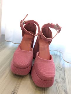 (Category: ) located in . Submitted by charkhoo (Listing ID 1247571970, Image 1). Description: .