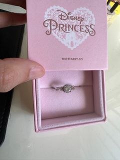 (Category: ) located in . Submitted by shopiiladyy90 (Listing ID 1247527398, Image 1). Description: .
