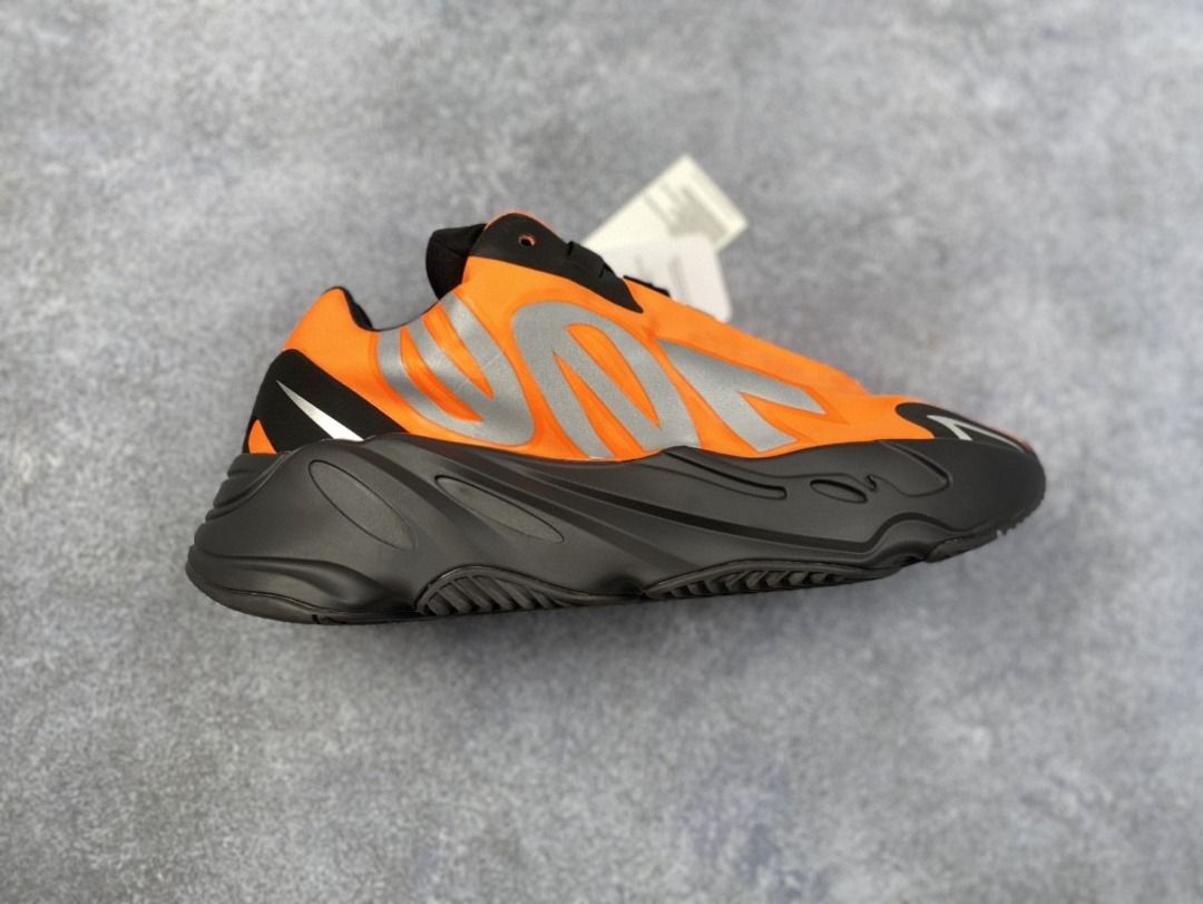 BINB Adidas Yeezy Boost 3m 700 Mnvn