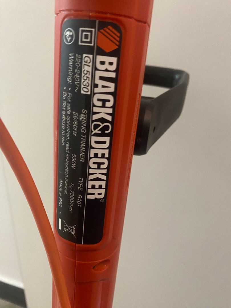 BLACK & DECKER GL5530 String Trimmer 30CM 550W 7300RPM ( Grass Trimmer