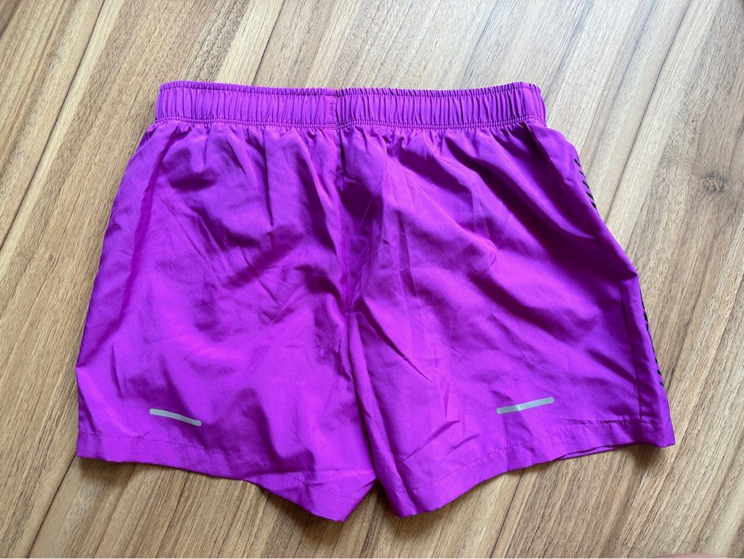 BNWT asics icon 4 inch shorts