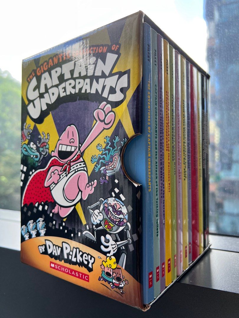 Captain Underpants (Box Set- black and white), 興趣及遊戲, 書本 &amp; 文具, 小朋友書 ...