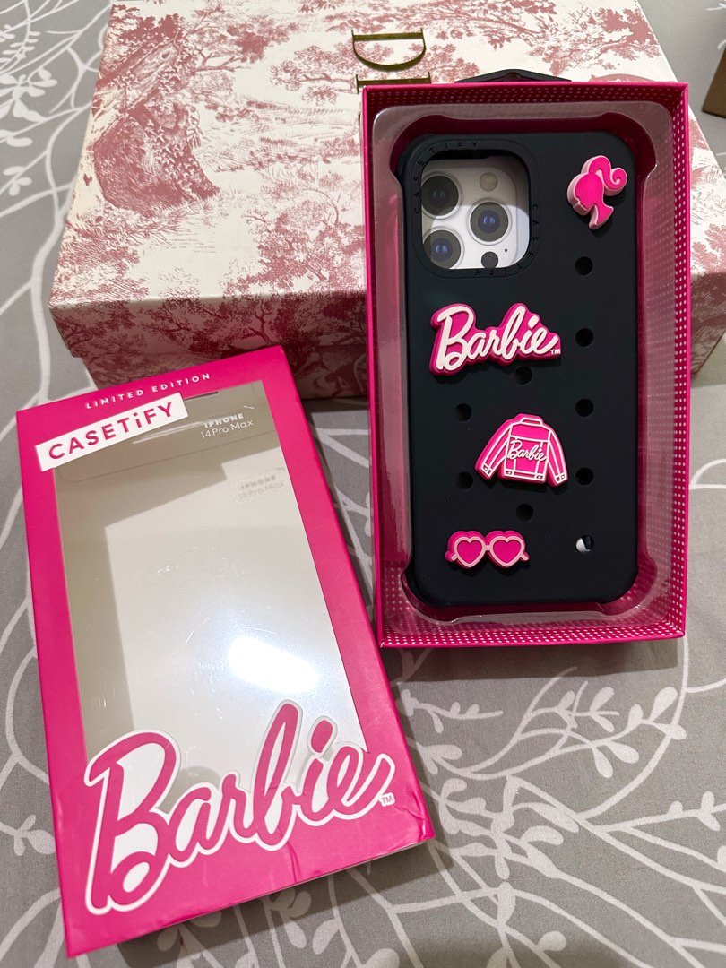 Casetify x barbie jibbitz 14 pro max, Telepon Seluler & Tablet